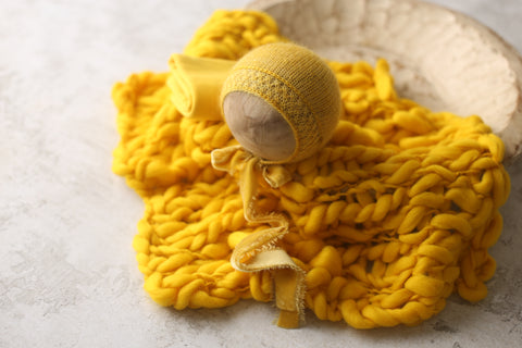 Enola bonnet, wrap and chunky layer | Blinded by Sun | RTS