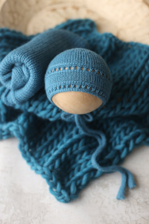 Kai bonnet, wrap and wool layer set | Peacock | RTS