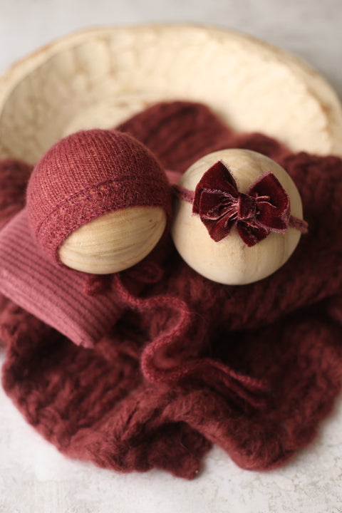 Collab: Enola bonnet, Golden Stitch Bow tieback, wrap and Floof layer | Raisin | RTS