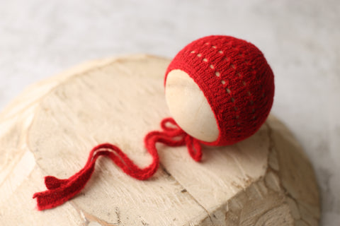 Eyelet Wave bonnet | {Poppy} | RTS