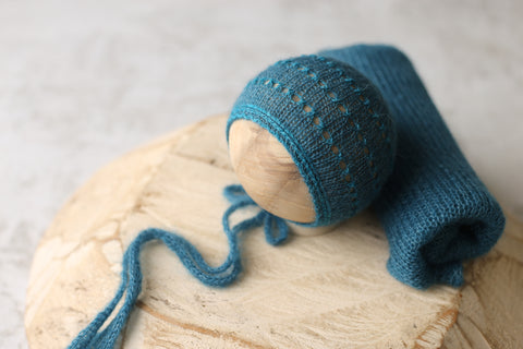 Eyelet Wave bonnet and knit wrap set | Peacock | RTS
