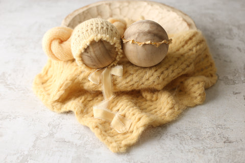 La’Coco bonnet, Golden Stitch Rory tieback, wrap, Floof layer set | Sunshine | RTS