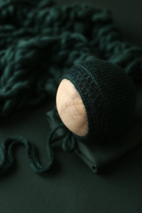Enola bonnet, wrap, backdrop and/or Cedar chunky layer | Evergreen | RTS