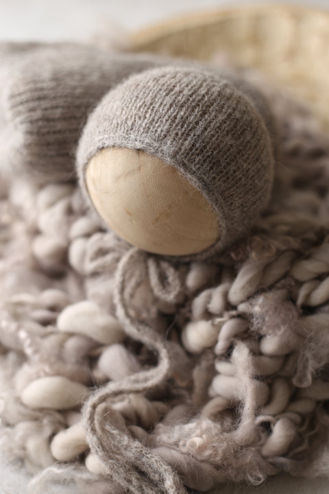 Micah bonnet, wrap and curly layer set | Warm Grey | RTS