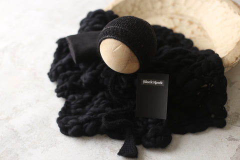 Enola bonnet, wrap and/or chunky layer | {Blackhawk} | RTS