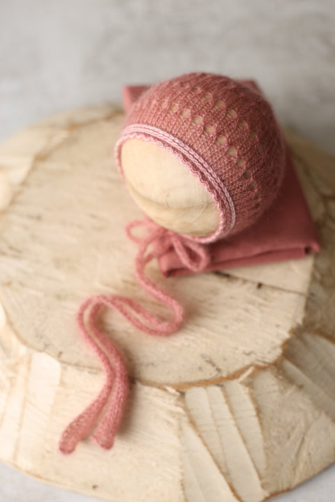 Eyelet Wave bonnet and darker wrap | Shy Blush | RTS