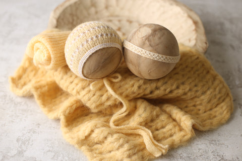 Eyelet Wave bonnet, wrap, Elia tieback, Floof layer set | Sunshine | RTS