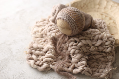 Eidel tweed bonnet, wrap and mini curly layer | Taupe | RTS