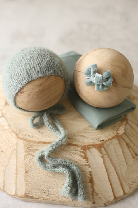 Collab: Bonnet and/or Golden Stitch bow tieback | Rain Forest | RTS