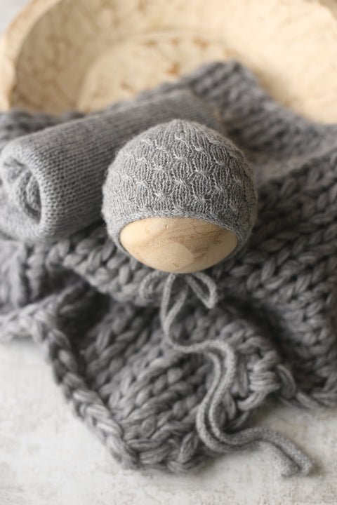 Collab: Drew bonnet, wrap, Airy layer set and/or Golden Stitch Rory bow tieback | Storm Grey | RTS