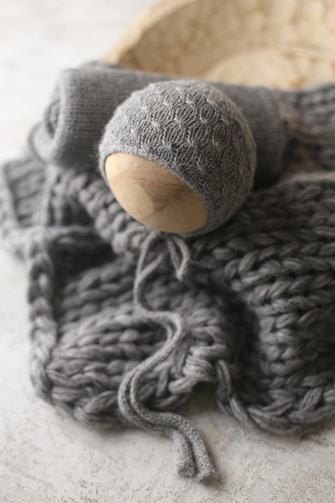 Collab: Drew bonnet, wrap, Airy layer set and/or Golden Stitch Rory bow tieback | Storm Grey | RTS