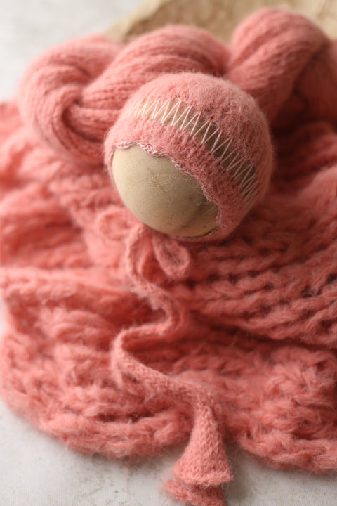 Prairie bonnet, XL wrap and Floof layer set | Coral Petals | RTS