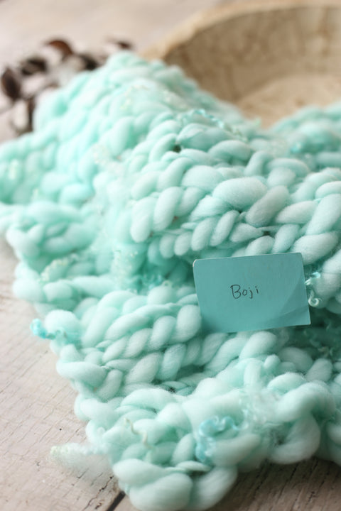 {Boji} mini blanket | Curly/No curls