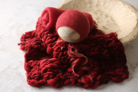 Bonnet bonnet, knit wrap and Bloody Mary mini curly layer | Red | RTS
