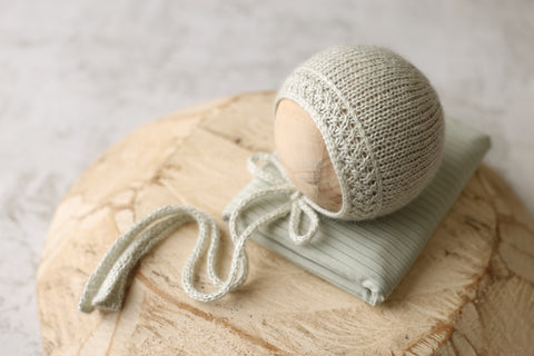 Enola bonnet and ribbed wrap set | Pistachio | RTS