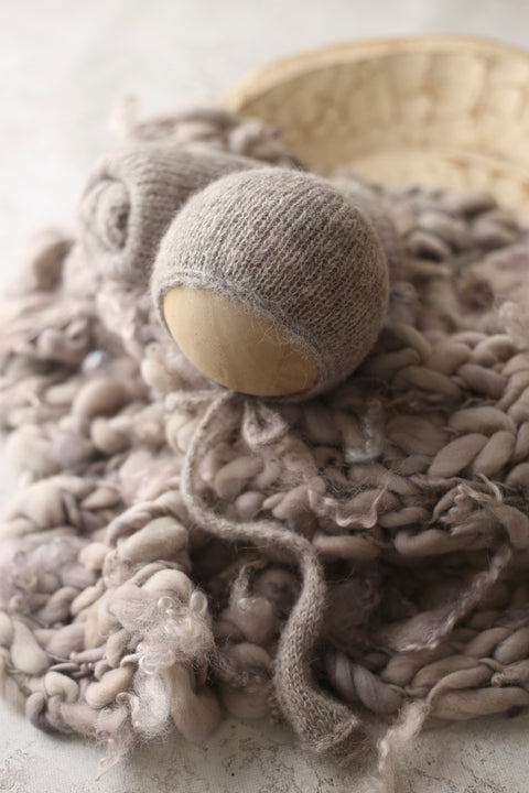 Misha bonnet, wrap and curly layer set | Warm Grey | RTS