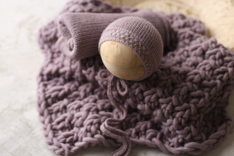 Enola bonnet, XL wrap and/or Asher layer | Dusty purple | RTS