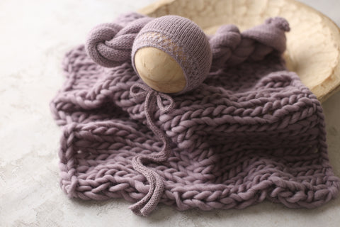 Enola bonnet, XL wrap, layer | Dusty purple | RTS