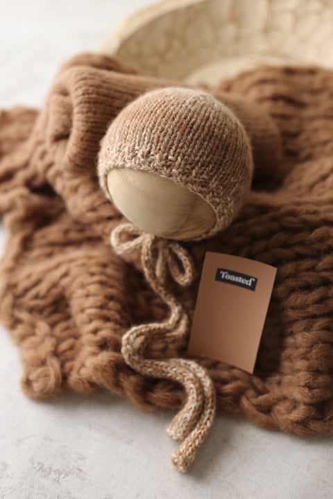 Ombré Bonnet and/or layer | Toasted Walnut | RTS