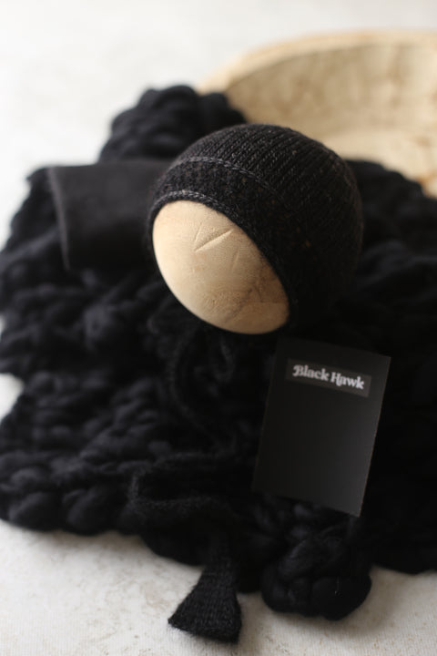 Enola bonnet, wrap and chunky layer | {Blackhawk} | RTS