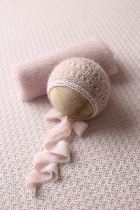Emmie Wave bonnet, wrap and backdrop set | Princess Pink | RTS