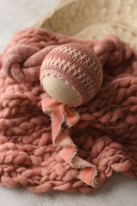 Shoshie bonnet, wrap and chunky layer set | Desert Coral | RTS