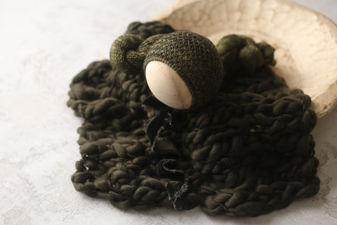 Elia bonnet, wrap and chunky layer set | Dark Swamp | RTS