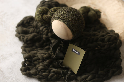 Elia bonnet, wrap and chunky layer set | Dark Swamp | RTS