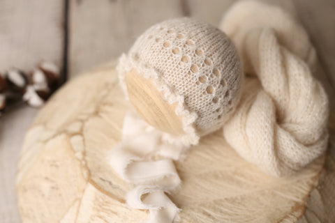 Cream La’Coco bonnet and wrap set | Cream | Preorder